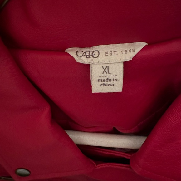 Red Jacket - Picture 5 of 5